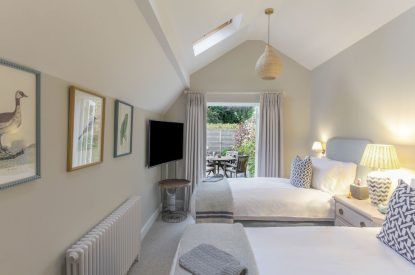 The twin bedroom at The Painswick Retreat, Cotswolds