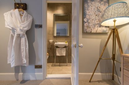 An en-suite bathroom at Yew Tree Farmhouse, Somerset