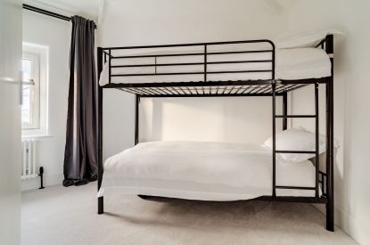 A bunk bedroom at White Exeter House, Devon