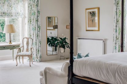 A king size bedroom at Katsura House, Cotswolds