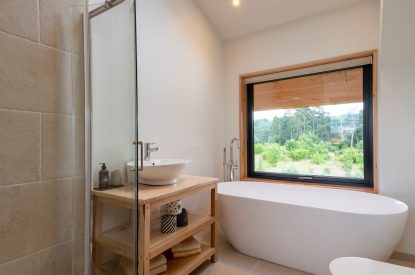 The bathroom at Brackenfell Lodge, Herefordshire