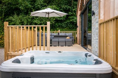 The hot tub at Bracken Barn, Devon