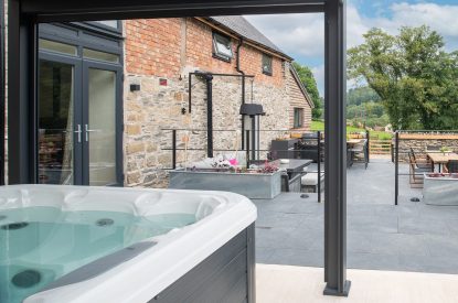 The hot tub at Swn y Nant, Wrexham
