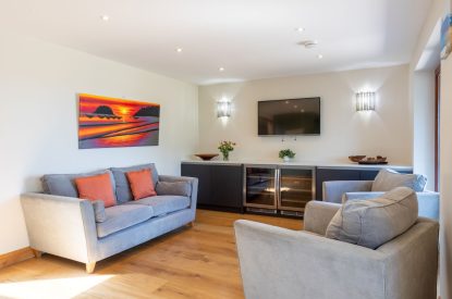 The sitting room at Shepherd's Lakeview, Somerset