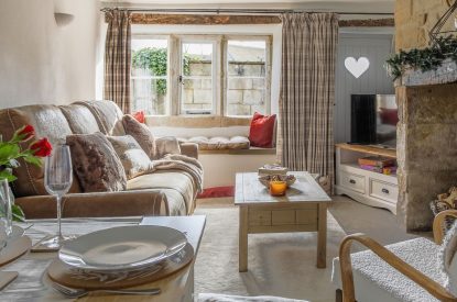 The open plan living space at Heartview Cottage, Cotswolds