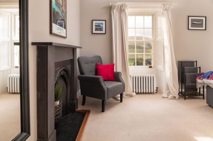 A twin bedroom at Quarter House, Scottish Borders