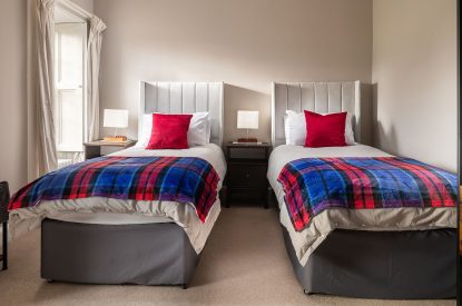 A twin bedroom at Quarter House, Scottish Borders