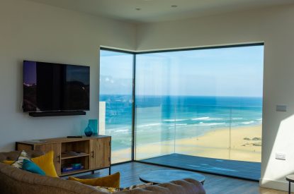 The living room at Aurora Skies, Cornwall