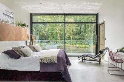 A super king sized bedroom at The Bridge House, Hampshire