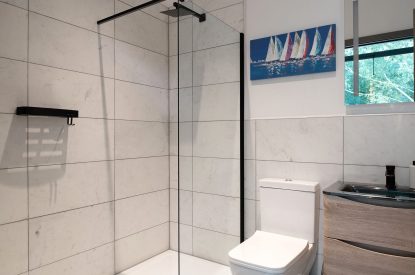 A shower room at The Bridge House, Hampshire