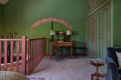A king size bedroom at Wyvern House, Shropshire