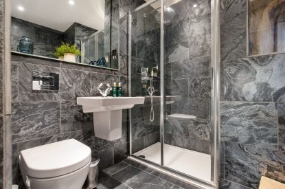 The en-suite bathroom at Priory Barn, Essex