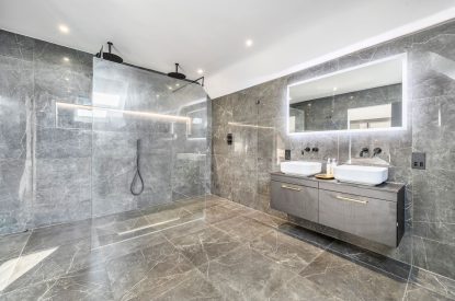 A bathroom at Panorama Point, Cornwall