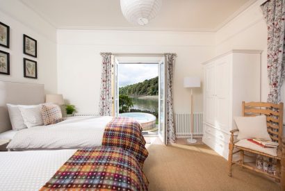 A twin bedroom at Sea Island, Cornwall