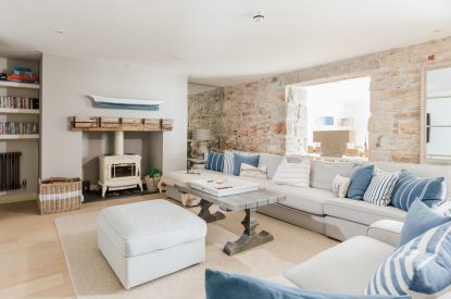 The lounge at Harbourview House, Cornwall