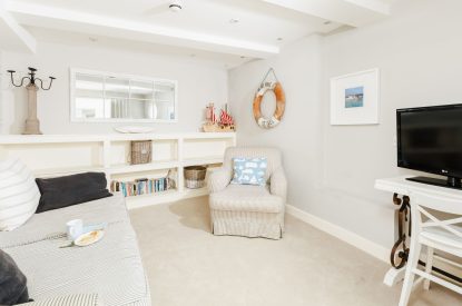 The snug at Harbourview House, Cornwall
