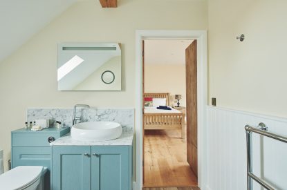 An ensuite bathroom at Big Barn, Welsh Borders