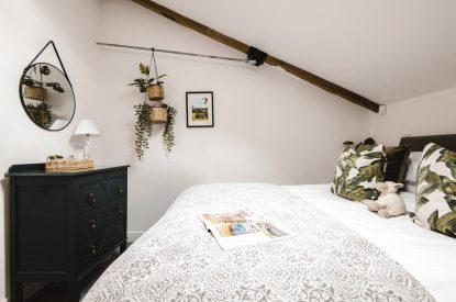 A bedroom at Luxury Penthouse, Cotswolds