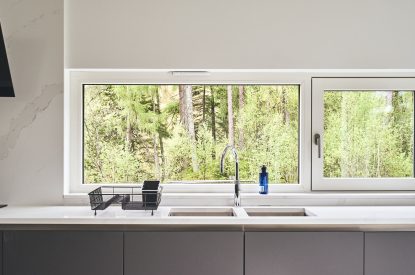 The kitchen at Stag Cabin, Loch Lomond
