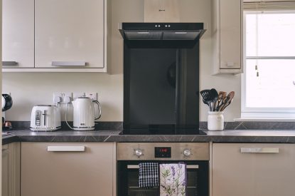 The kitchen at Bay Tree Cottage, Cotswolds