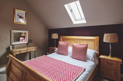 A bedroom at Green Pastures Cottage, Peak District