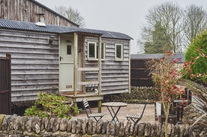 The exterior of Eagles Hut, Peak District