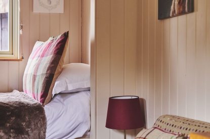 The bed at Eagles Hut, Peak District