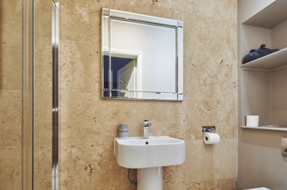 The bathroom at Buttermilk Barn, Peak District