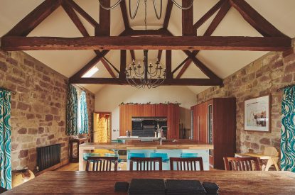 The kitchen and dining area at Woodpecker Loft, Peak District