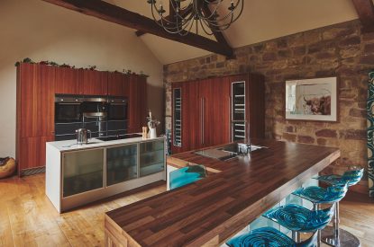 The kitchen and dining area at Woodpecker Loft, Peak District