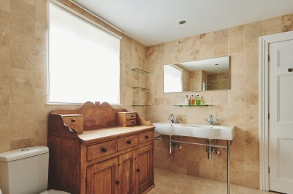 A bathroom at Heron House, Peak District