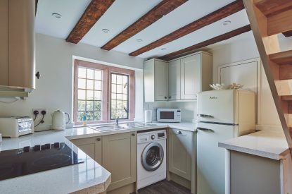 kitchen1 - Redwood Cottage - Cheshire cottages