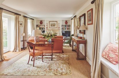 A desk in the living room at Wordsworth Cottage, Cotswolds