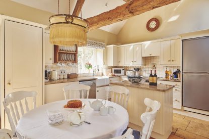 The kitchen and dining area at Milton Cottage, Cotswolds