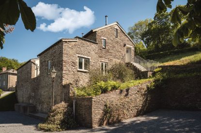 The exterior of Harberton Cottage, Devon