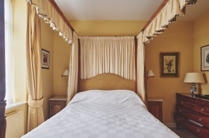The bedroom at Keats Cottage, Cotswolds