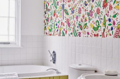 A bathroom at Coastal Manor Retreat, Hampshire
