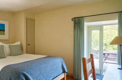 A bedroom at Tigley Cottage, Devon