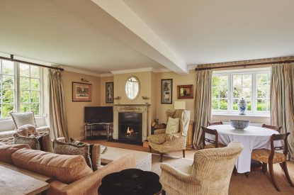 The living room at Chaucer Cottage, Cotswolds