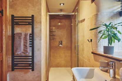 A bathroom at Ridge Farmhouse, Herefordshire