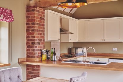 The kitchen at The Dairy Barn, Worcestershire 