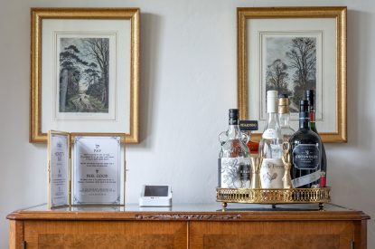 The honesty bar at Fig Tree Cottage, Cotswolds