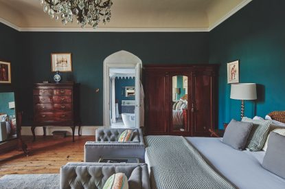 A double bedroom at Roupel Estate, Devon