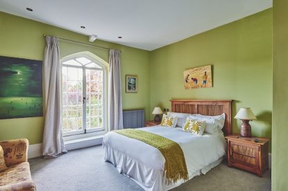 A double bedroom at Roupel Estate, Devon
