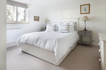 A double bedroom at Riverside View, Chiltern Hills