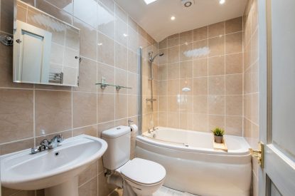 The bathroom at Padstone Manor, Cornwall