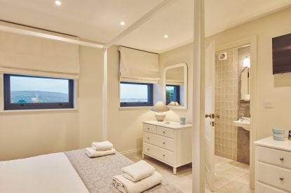 A bedroom at Ty Alice, Gower