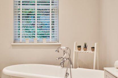 A bathroom at Ty Seren, Gower