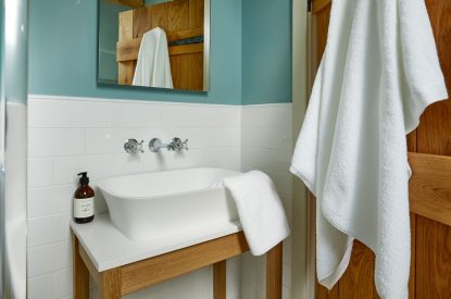 The bathroom at Haymaker Barn, Cotswolds