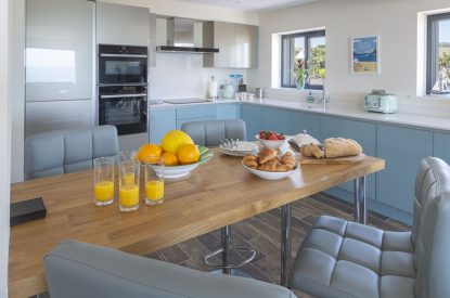 The breakfast bar at Beesands Vista, Devon